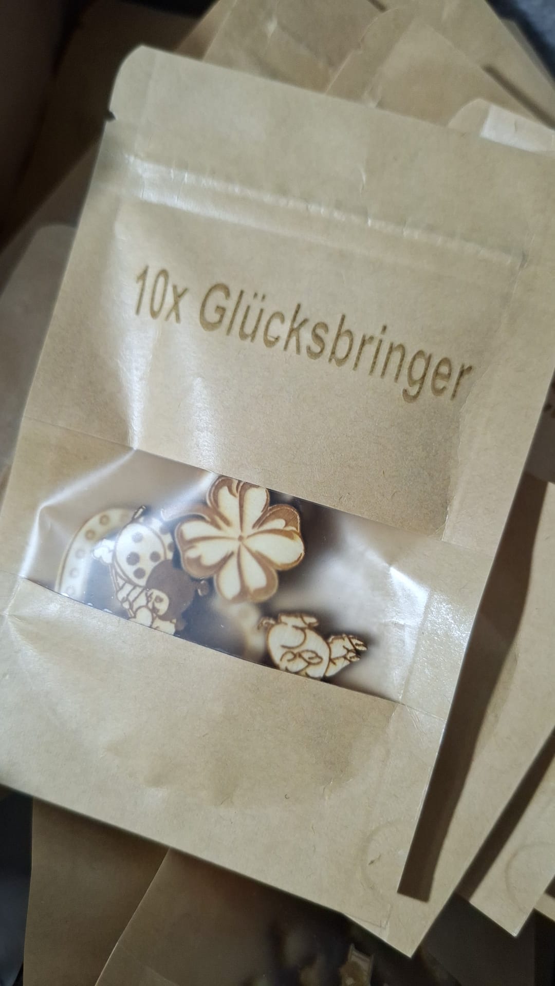 Glücksbringer aus Holz